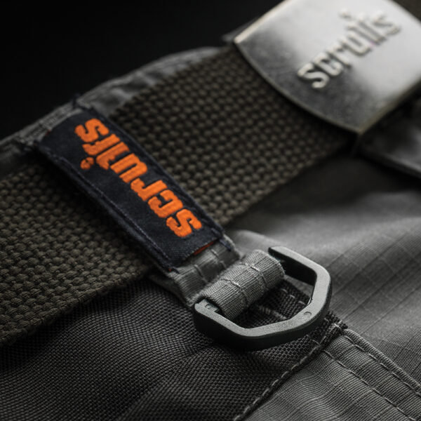 Canvas pockets & triple-stitched seams for durability